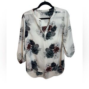 Daniel Rainn White Floral Popover Blouse